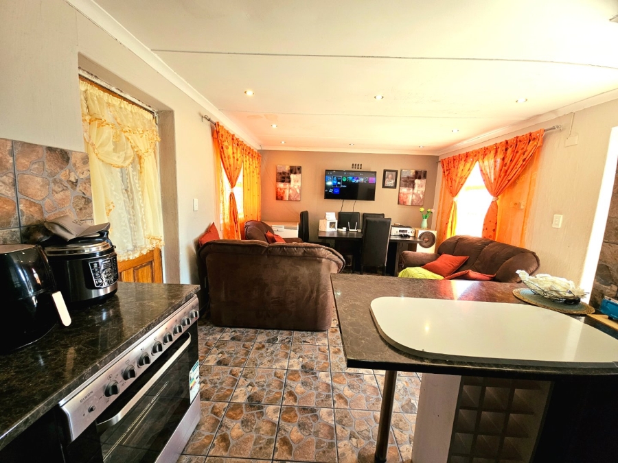 3 Bedroom Property for Sale in Portlands Western Cape